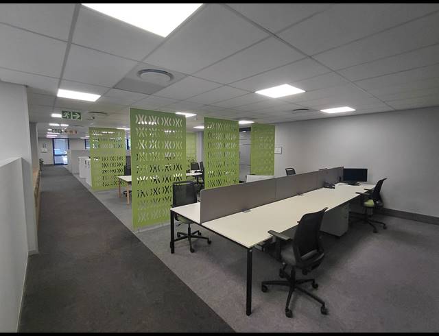 1,332M² OFFICE TO LET IN VORNA VALLEY